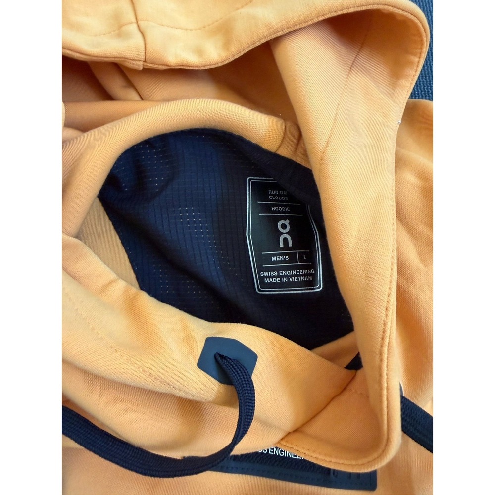On Cloud Tech Performance Pullover Hoodie Sweatshirt Orange Men's Large - Picture 3 of 5